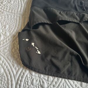 Size 10 RARE HAWAII LULULEMON SHORTS